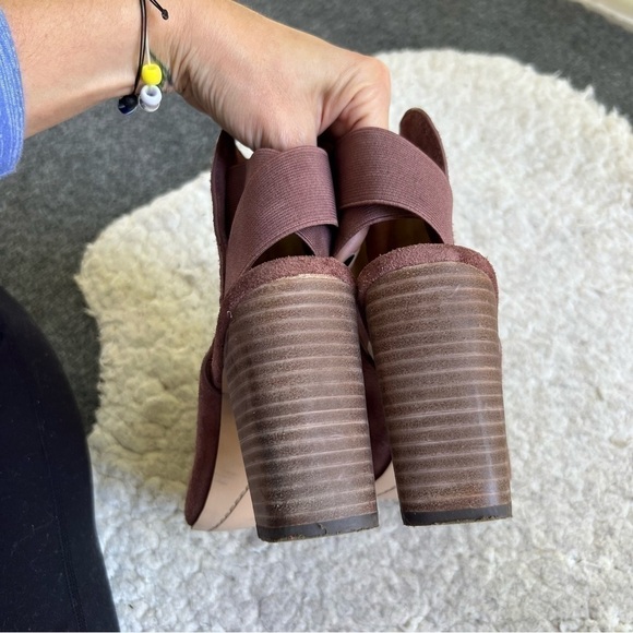 Splendid Rose Suede Peep Toe Criss Cross Elastic Slingback Block Heel Booties - Picture 8 of 11